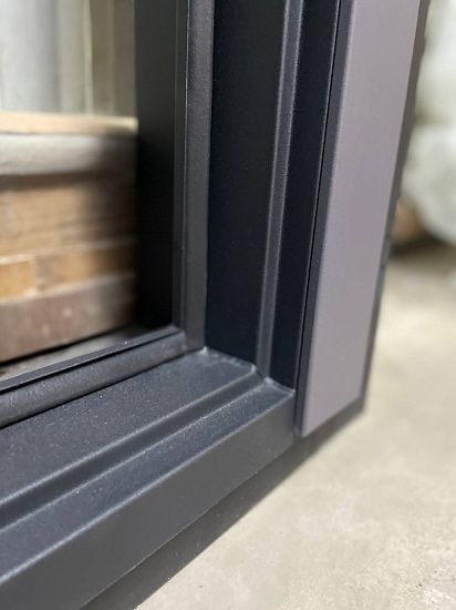 Входная дверь  